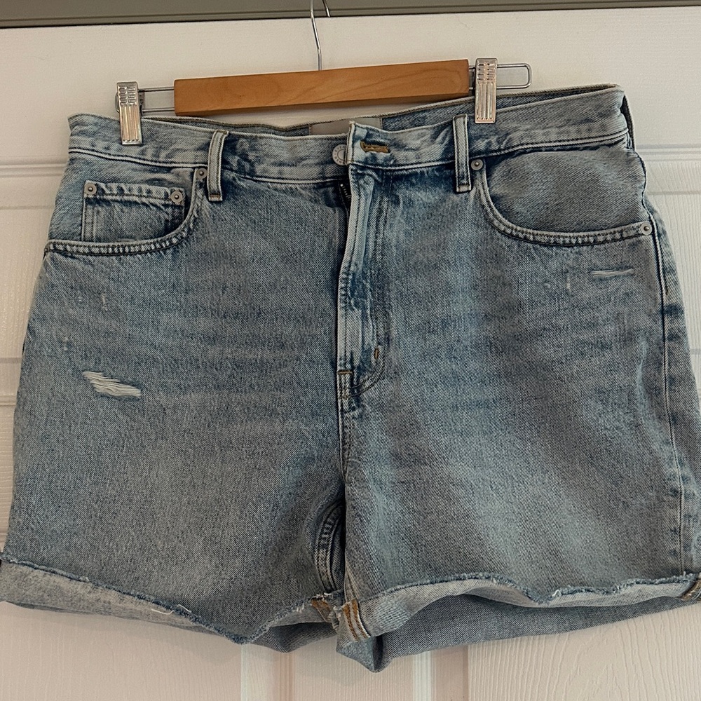Everlane THE CHEEKY JEAN SHORT